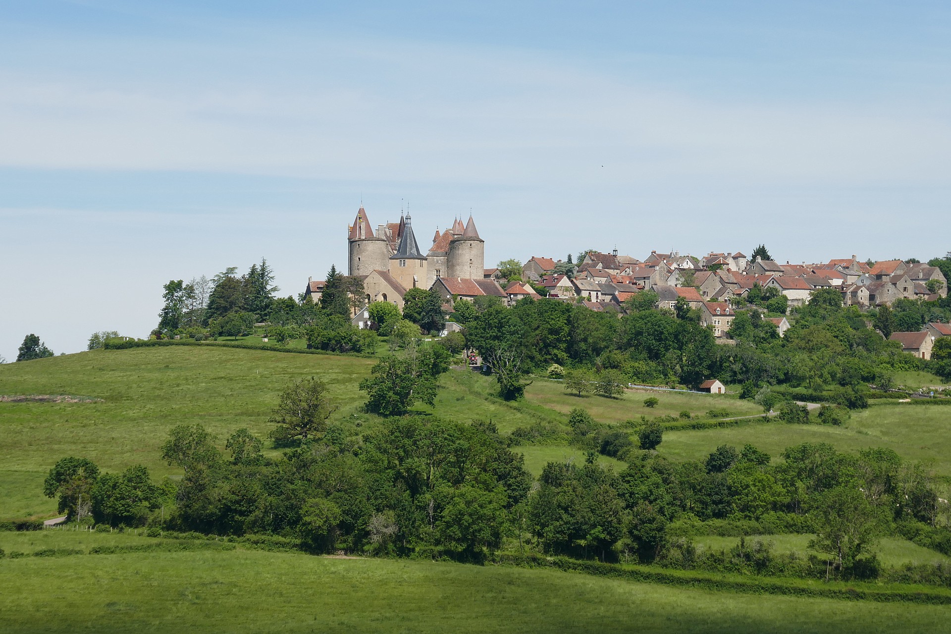 Chateauneuf apparait.