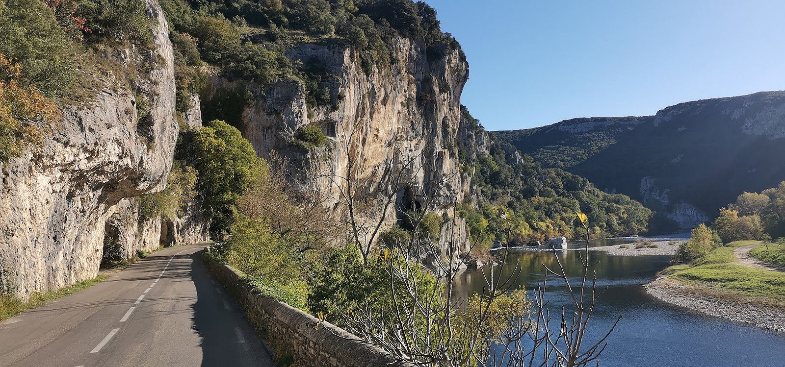 Le long des gorges