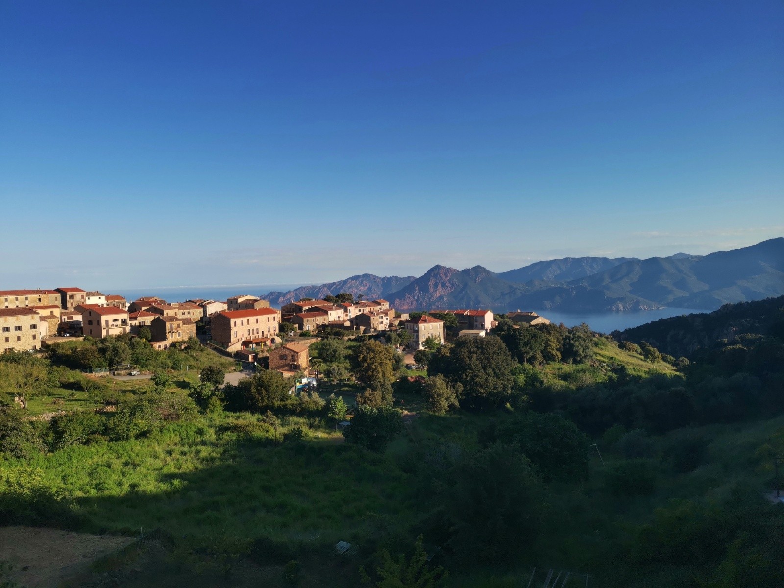 #1 Vue de l Vue de l'hôtel à Piana