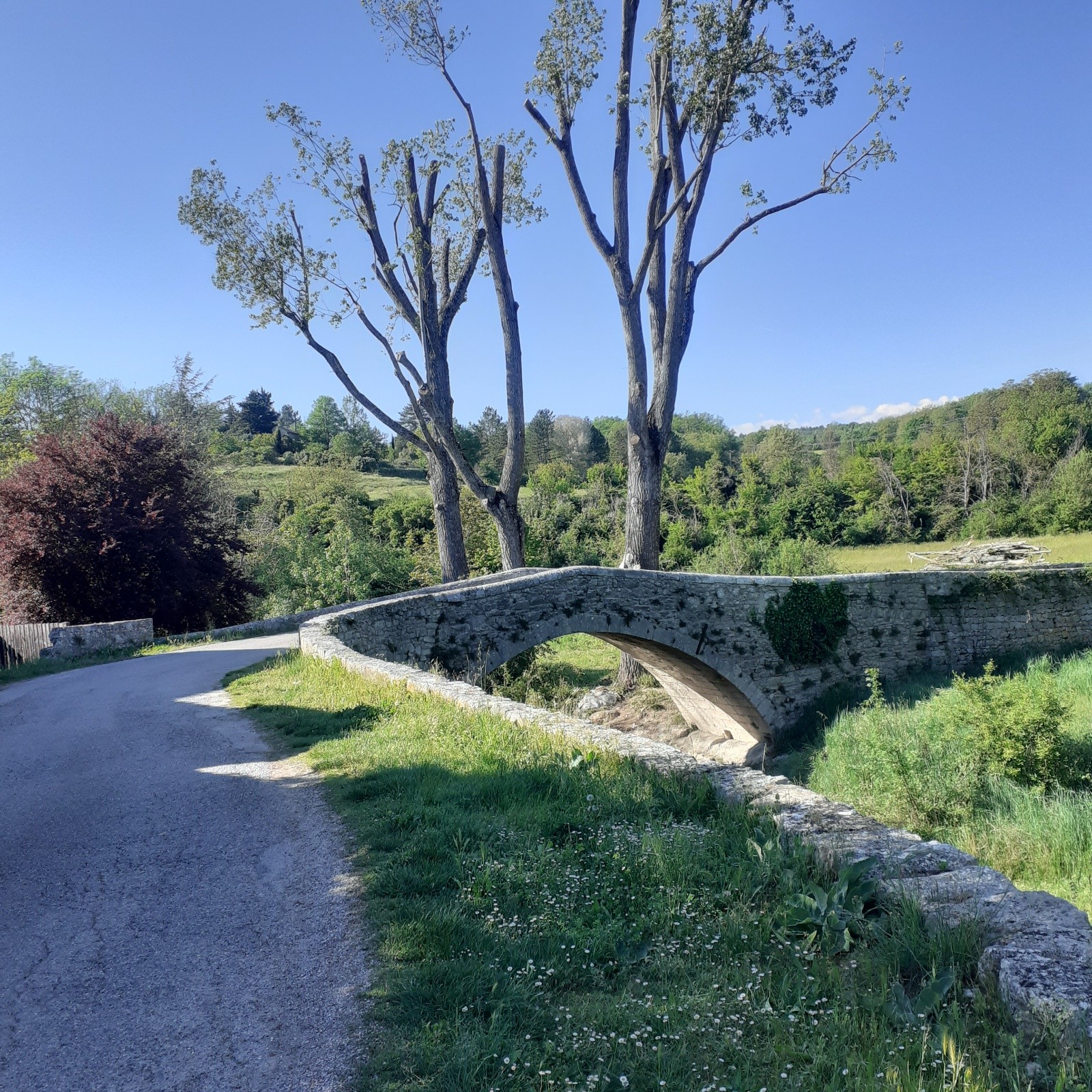 J2, avant de rejoindre Céreste 