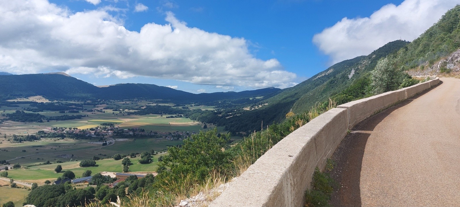 Descente col de la Chaux sur Vassieux