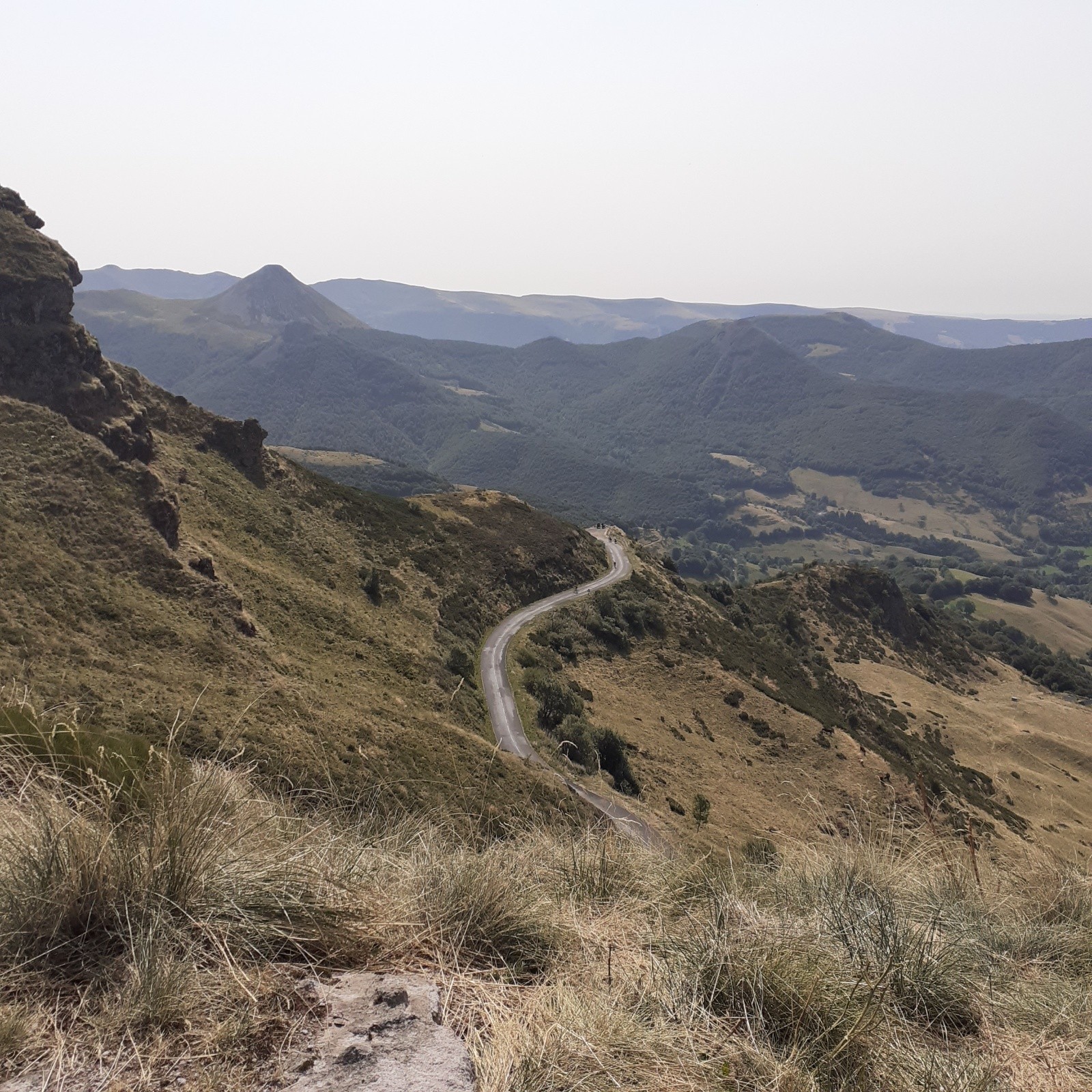 #20 J3, la descente dans la vallée de la Jordanne J3, la descente dans la vallée de la Jordanne