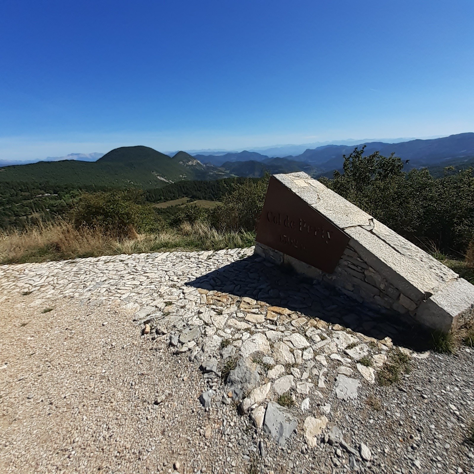 #1 J1 au col de Perty, la vallée du Céans J1 au col de Perty, la vallée du Céans