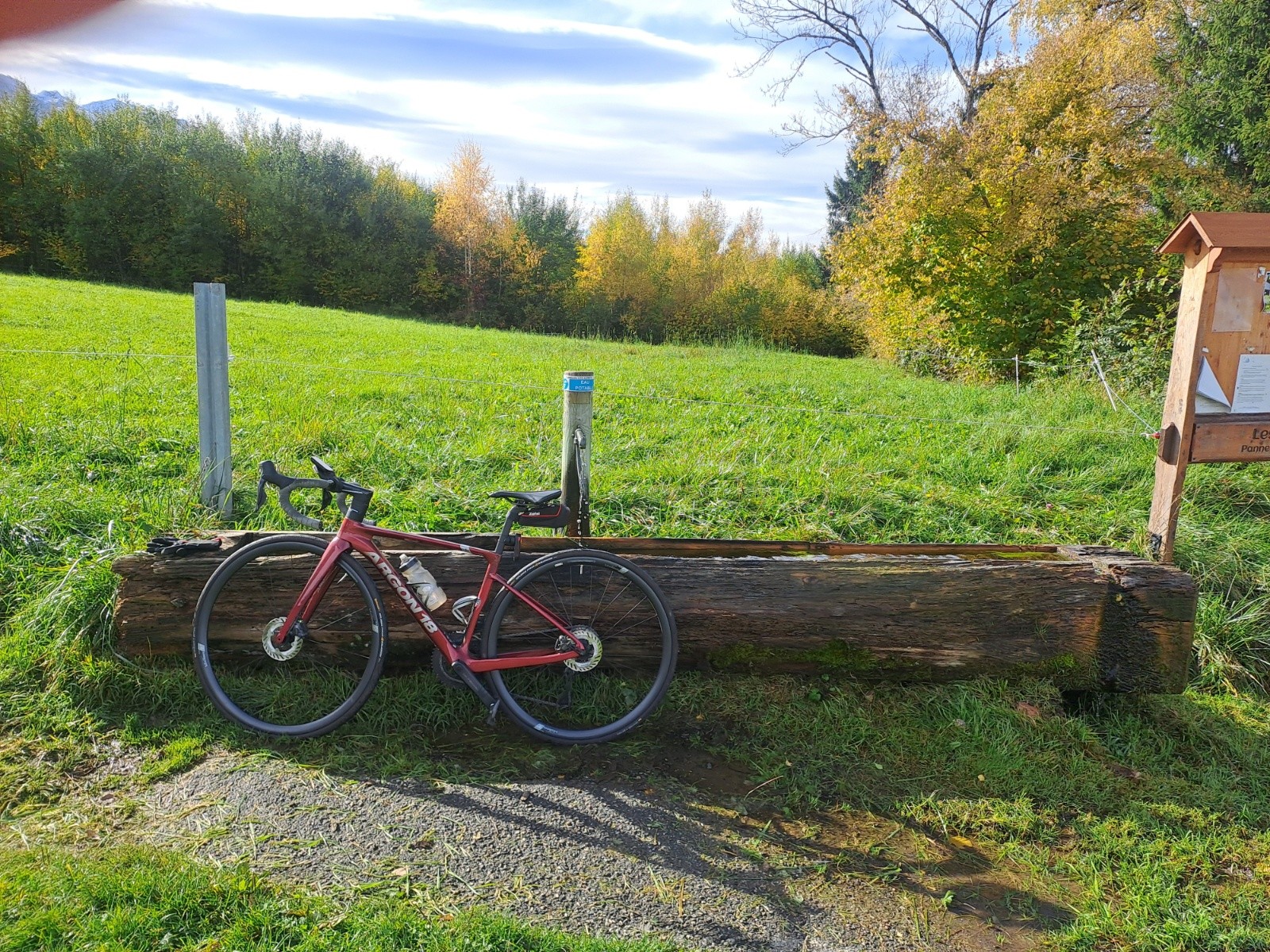 #1 Pas de tuyau aujourd Pas de tuyau aujourd'hui.On peut refaire le plein