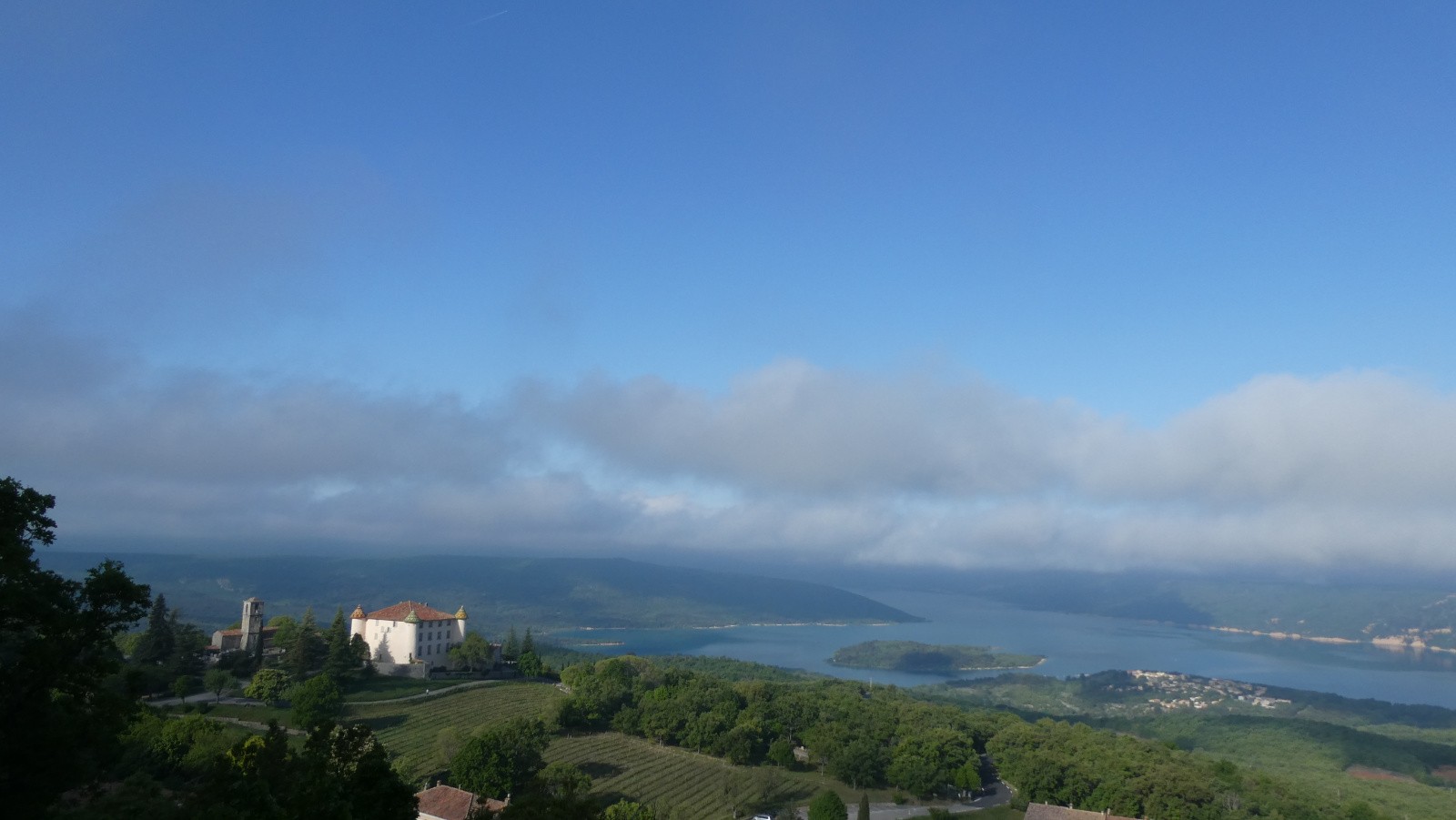 #11 Aiguines au petit matin Aiguines au petit matin