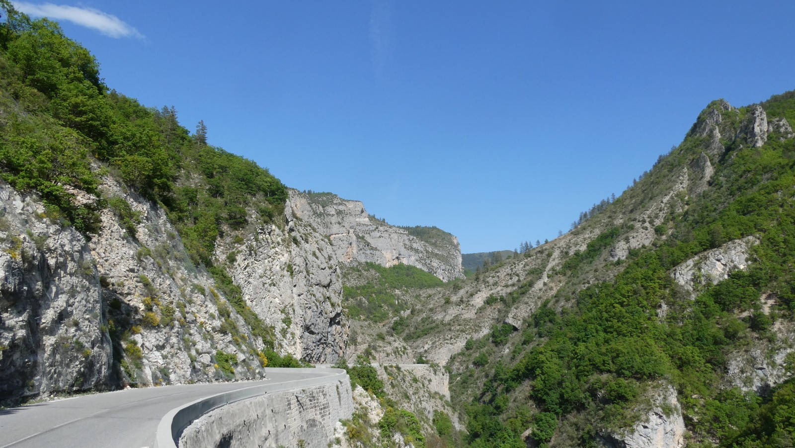 #17 Sur la route avant Annot Sur la route avant Annot