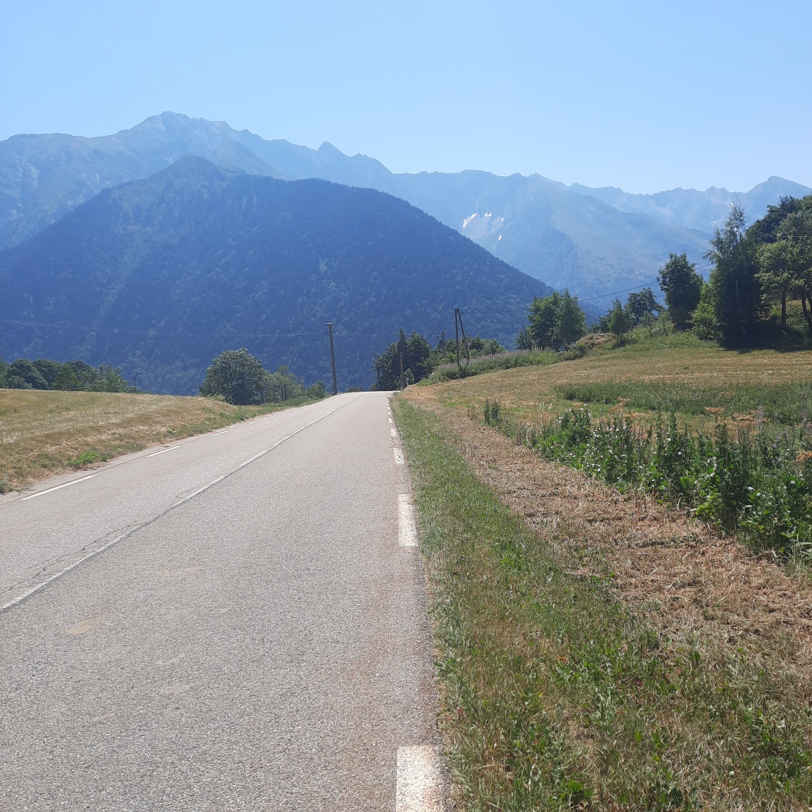 #3 A la descente de la Morte vers Lavaldens en face du Grand Armet et Pointe des Mathésins A la descente de la Morte vers Lavaldens en face du Grand Armet et Pointe des Mathésins