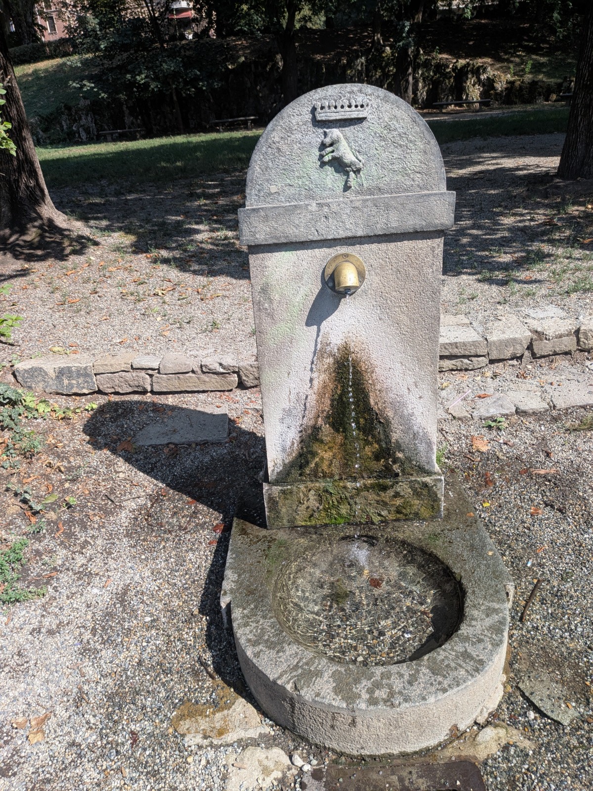 #13 Fontaine en continu partout autour de Turin Fontaine en continu partout autour de Turin