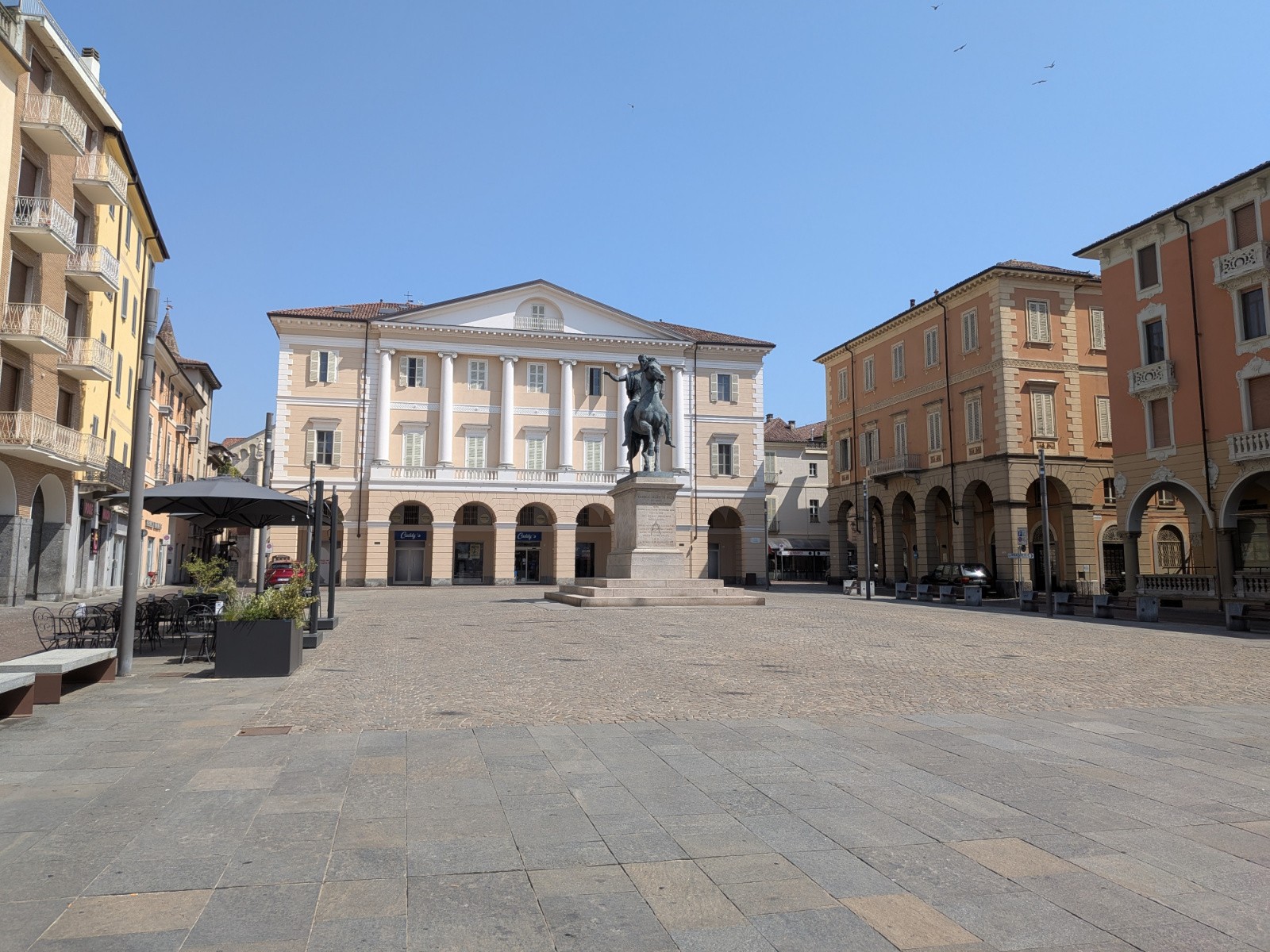 #9 Casale Casale