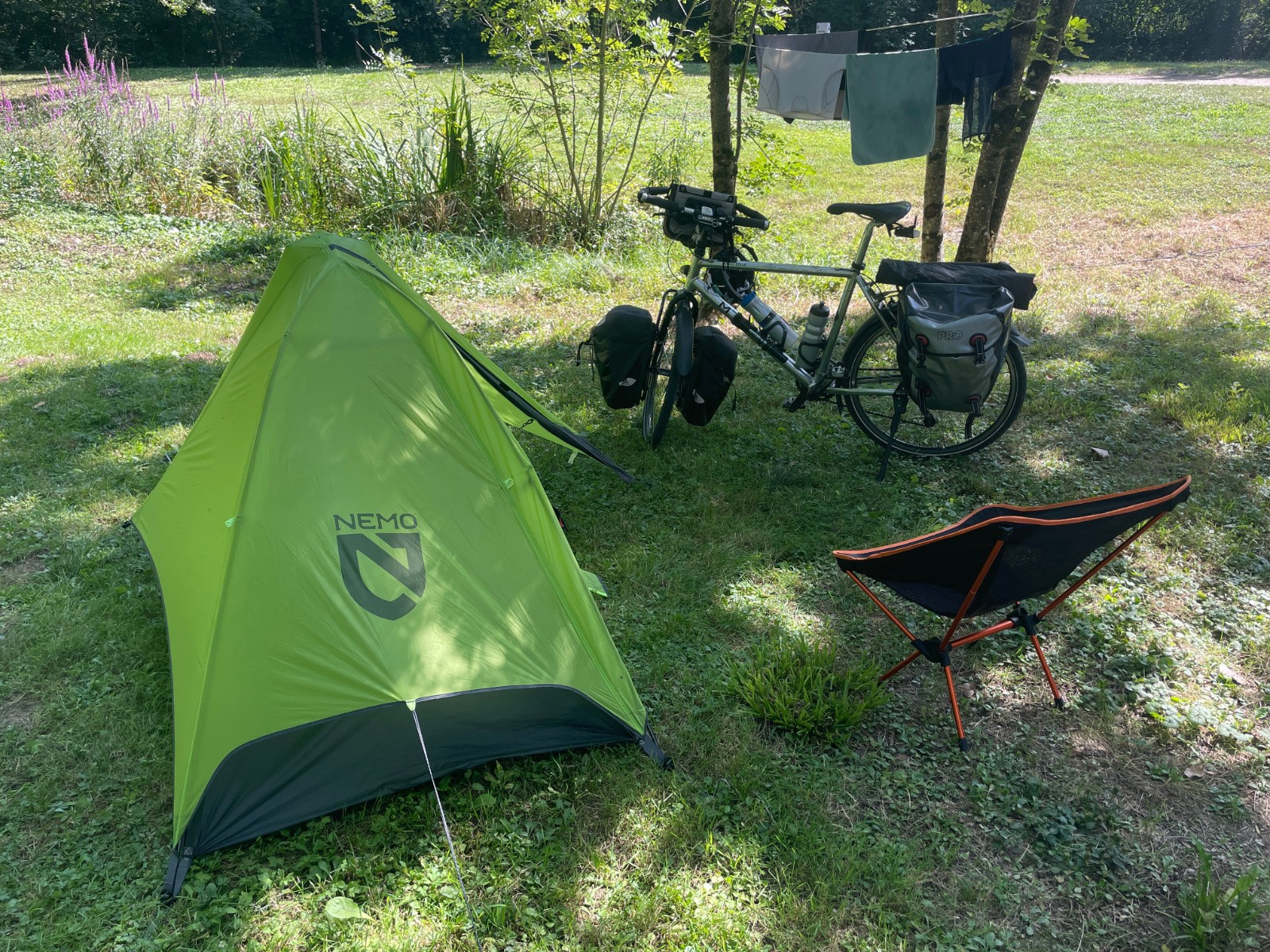 #10 Étape au camping du "Lac Bleu" à Montalieu-Vercieu... Étape au camping du \