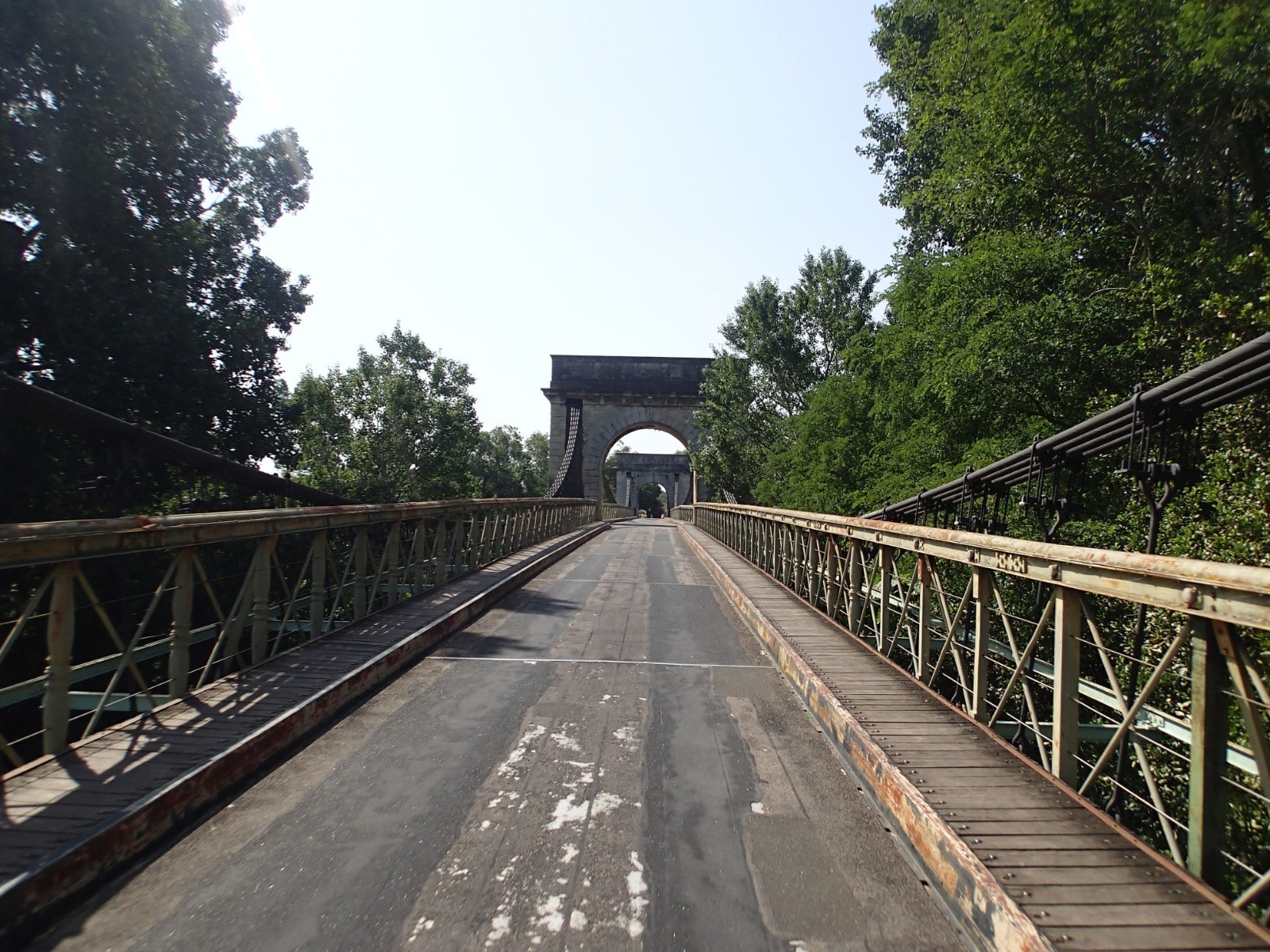 #7 Pont sur le Petit Rhône entre Fourques et Arles. Pont sur le Petit Rhône entre Fourques et Arles.