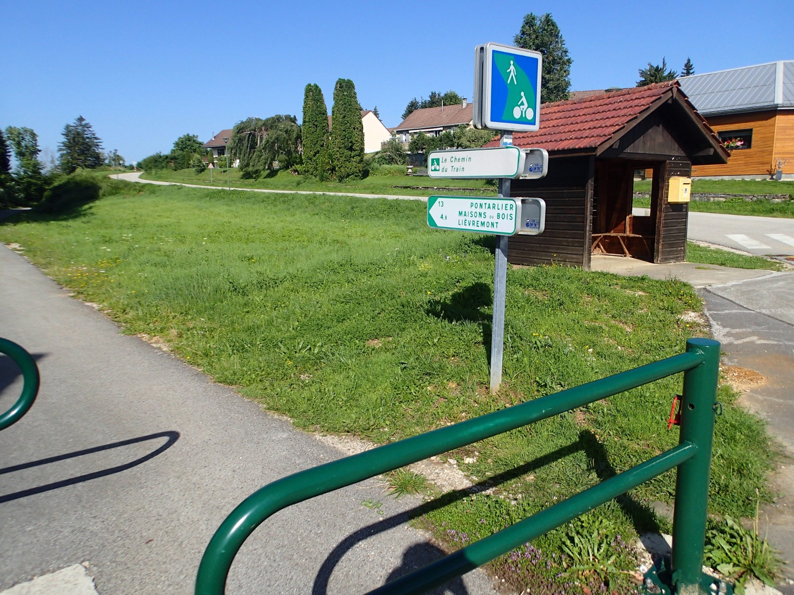 #4 15 km de voie verte en direction de Pontarlier... 15 km de voie verte en direction de Pontarlier...