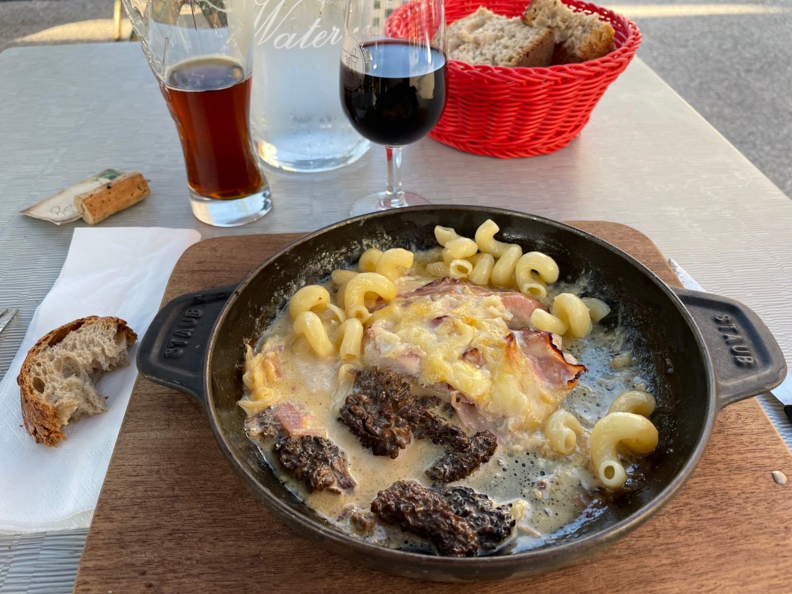 #22 ...et escalope jurassienne aux morilles...yesss ! ...et escalope jurassienne aux morilles...yesss !