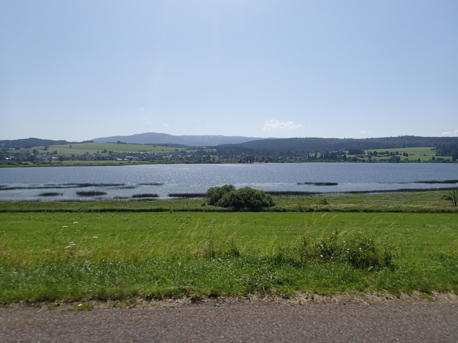 #12 ... puis le lac de Remoray... ... puis le lac de Remoray...