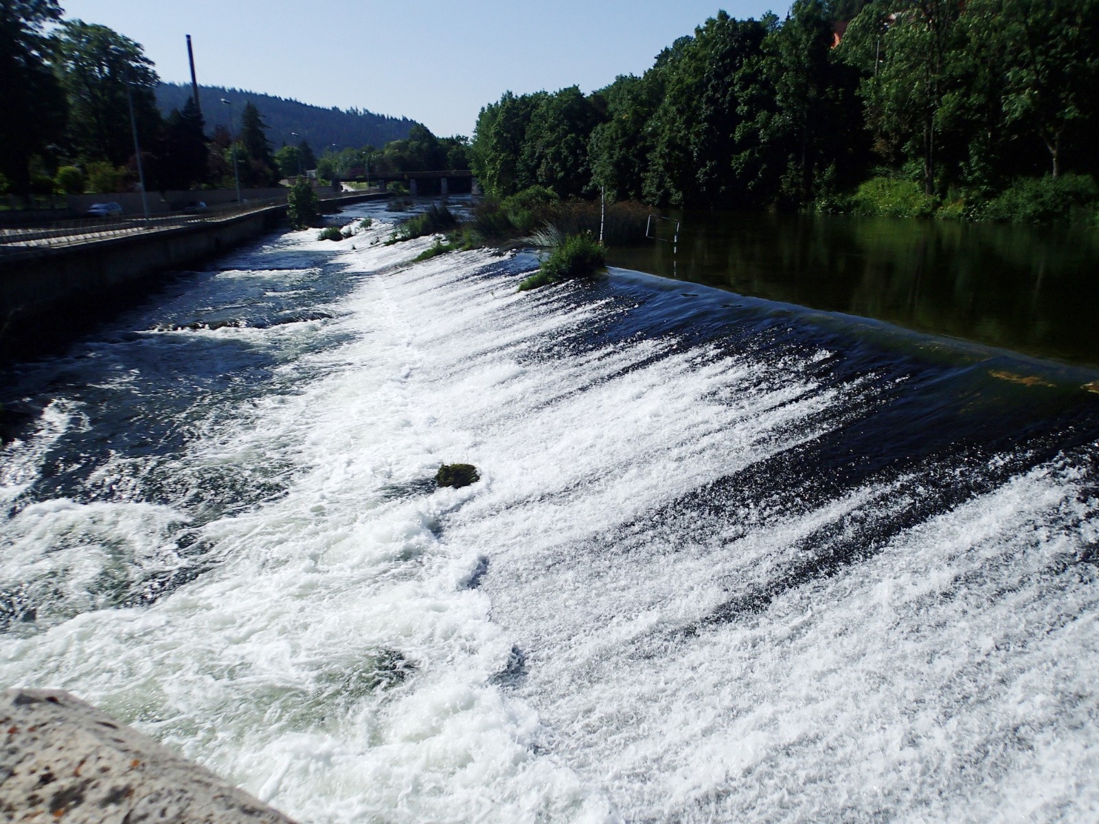 #8 à la sortie de Pontarlier le Doubs fait un p à la sortie de Pontarlier le Doubs fait un p'tit saut !