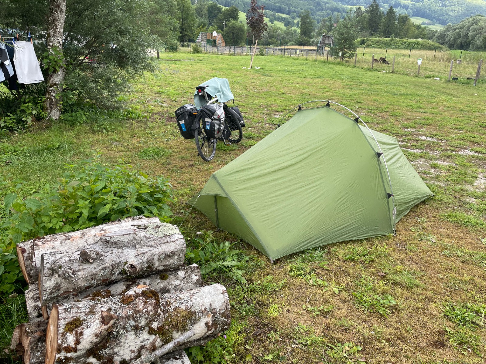#11 étape au camping de Chézery-Forens... étape au camping de Chézery-Forens...