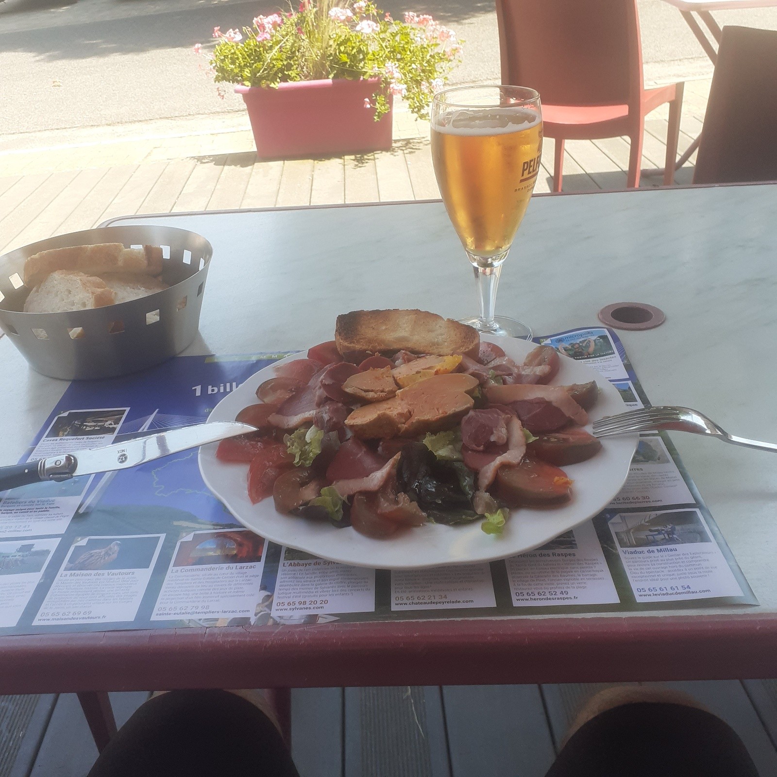 #9 Ça valait bien une bonne salade.... Ça valait bien une bonne salade....