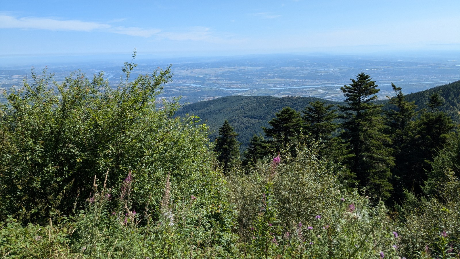 #1 Vue vers l Vue vers l'Est et la plaine du Rhône